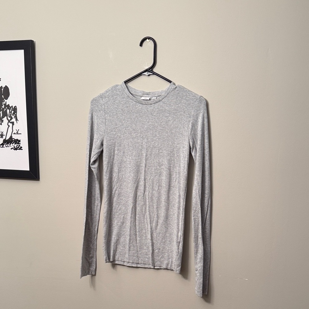 Aritzia Heather Gray Crew Neck Top